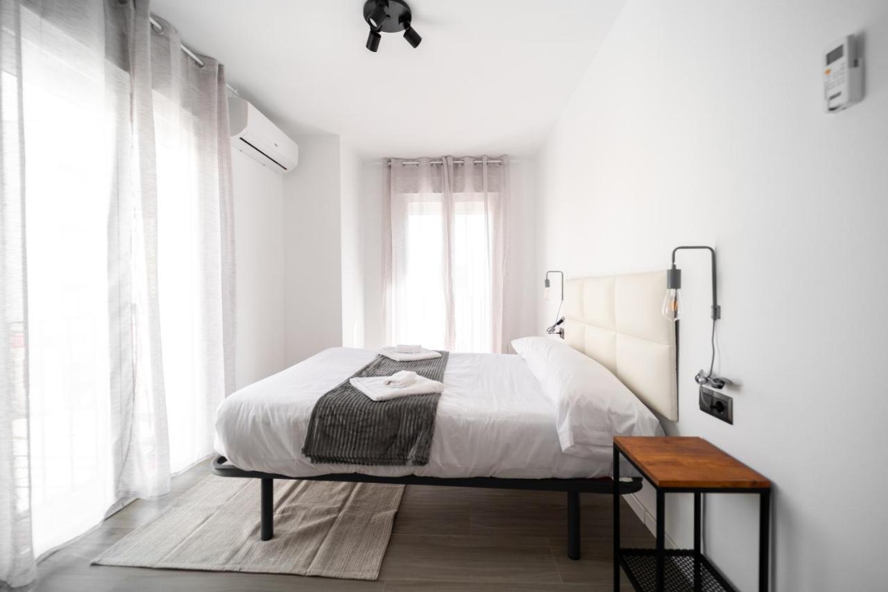 רונדה Apartamentos La Encarnacion מראה חיצוני תמונה