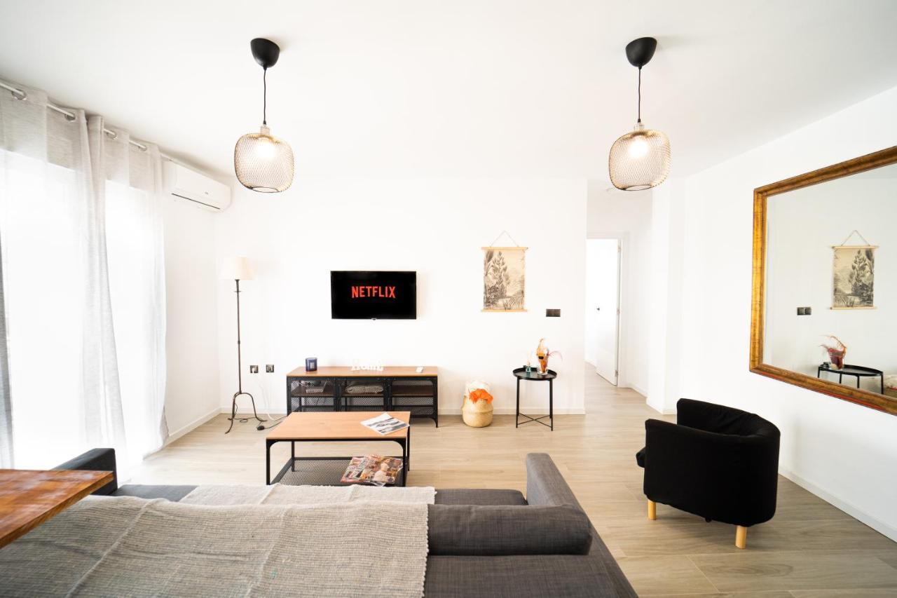 רונדה Apartamentos La Encarnacion מראה חיצוני תמונה